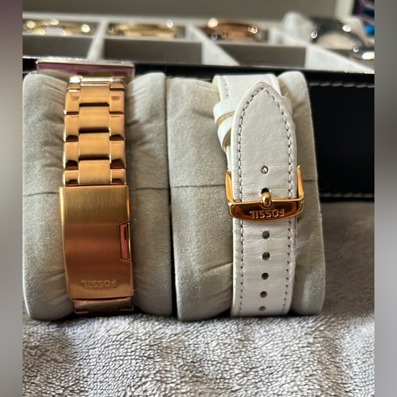 Women’s fossil watch bundle - Picture 2 of 2